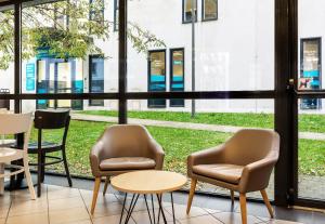Hotels B&B HOTEL Lille Tourcoing Centre : photos des chambres