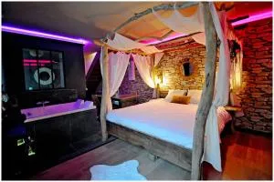 Duplex Safari jusqu'à 4 personnes, Spa XXL, day use, cinéma, cascade et lit sous les arbres - 布尔昆