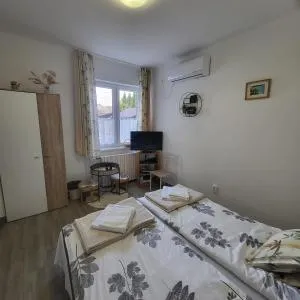 Renáta Apartman - Kótaj