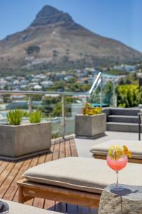 Vista Del Mare Camps Bay - 3 Min walk to beach, Pool, View