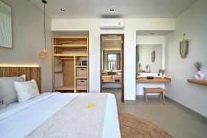 6BR Villa Manoe Pais Luxury in the Ricefield