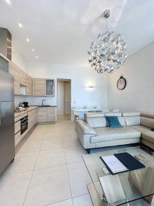 Appartements Residence du Louvre - Apartments - Prime location Palais & Croisette - Luxury Stay by LRA Cannes : photos des chambres