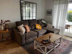 Appartements Superbe appartement lumineux en rez de jardin : photos des chambres