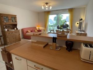 Appartement T3 avec Terrasse, Ascenseur et Internet à Sarzeau - FR-1-775-3