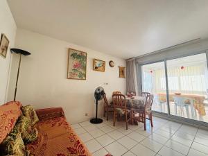 Argelès : Appartement T2 avec loggia, piscine et parking privé - FR-1-309-499