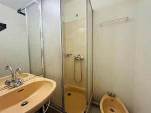 Argelès : Appartement T2 avec loggia, piscine et parking privé - FR-1-309-499