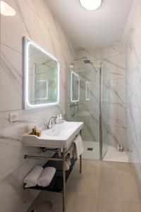 Hotels Hotel de la Poste a Avallon, Bourgogne : photos des chambres