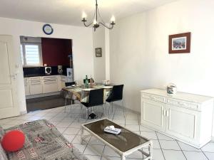 Appartement lumineux 2 pièces, terrasse au sud, parking privé à Fréjus - FR-1-226A-203