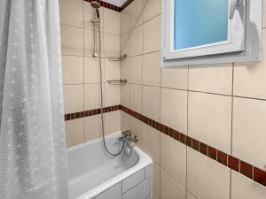 Appartements Central et chaleureux, Wifi et Cuisine equipee : photos des chambres