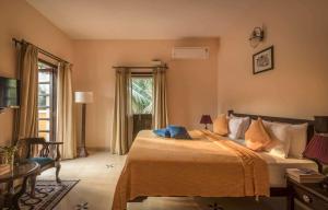 Galleria: 4BHK Goan Villa with pool in Arpora