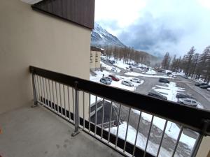 Appartements Studio skis aux pieds - 4 pers - Balcon - Animaux acceptes - FR-1-445-85 : photos des chambres