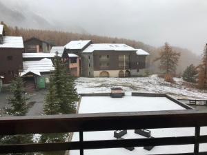 Appartement rénové skis aux pieds 4 pers avec balcon - Parking inclus - FR-1-445-147