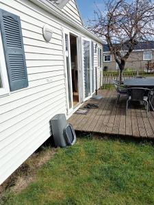 Stacaravan Bredene met tuin nr 2126