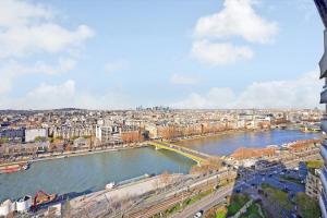 Studio refait à neuf avec balcon et vue sur la Seine - bail mobilité