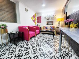 Economical Cozy 1BHK Prime Location South Delhi 1