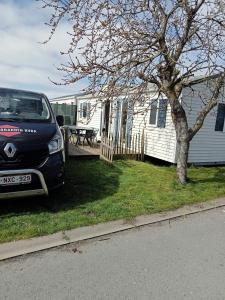 Stacaravan Bredene met tuin nr 2126