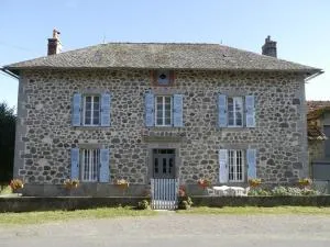 Maison Auvergnate 8 pers - 韦扎克