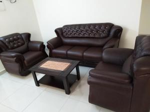 Fresh Living Prime Hitech Service Apartments