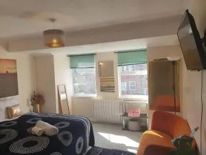 GBliss Spacious Apartment - West Clandon