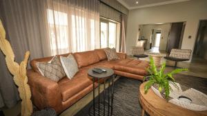 Riverside Lodge