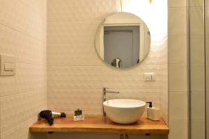 TANZI 12 - Modern house