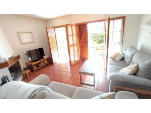 Casa pareada con piscina en la Costa Dorada