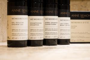 Classic Double Room room in B Montmartre