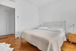 Tučepi Seafront Apartments