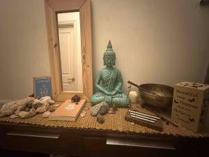 City Cozy room free parking & wifi