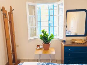 Stylish 2 Bd Escape Apt with Patio at Ornos Beach