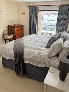 Central Stow Bakehouse Flat - Moreton in Marsh