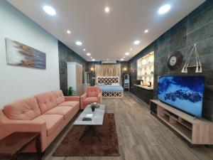 ستوديو بفناء خارجي ومدخل سيارة خاصين