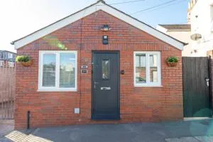Luxury Cosy Central Detached Cardiff Bungalow - 翰索