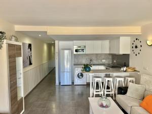 Neptuno Pool & Beach Experience by Sydney Playa Sur