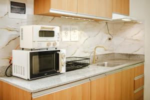 AR08 Smart Fully Furnished 1BR Condo