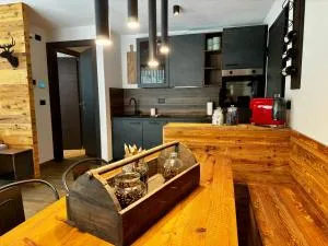 Profumo di Legno fra le Alpi - Tschierv