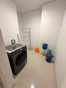 Stephs APT 31 Sudirman Suites Makassar