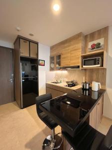 Stephs APT 31 Sudirman Suites Makassar