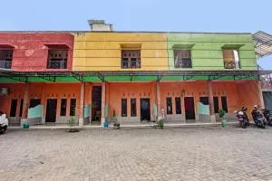 SPOT ON 91771 Homestay Bang HajiNearLapangan Penujak Inen Gonggang - Praya