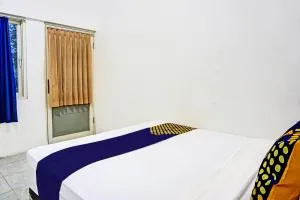 OYO Life 91718 Kost Damai Syariah - Sawotratap