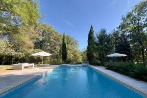 Maison de caractère avec Piscine 10 personnes - Gignac