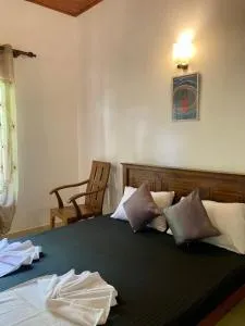 Costa's Villa, Tropical Oasis, Sigiriya Room - Mahawatta