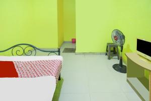 Hotel O Emes Jaya HomestayNearSamsung Electronic Indonesia PT