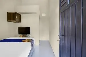 SPOT ON 91883 Kost 2 Putra Syariah - Sedati