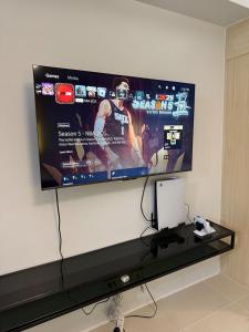 Jazz mall Tower 4 Rm 323 Spacious 1 bedroom with Balcony netflix 100mbps