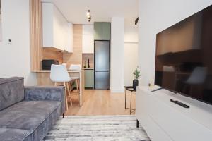 True Modern Apartment - center