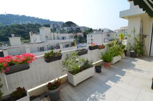 PHOENIX - Appartement 4 personnes avec superbe terrasse, clim et parking le port de Nice