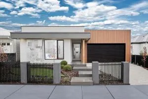 Sunbury Luxury - The Perfect Family Entertainer - Bulla