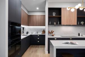 Sunbury Luxury - The Perfect Family Entertainer