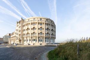 La Rotonde 7 chambres face à la mer dans un cadre unique à Westende by La Conciergerie
